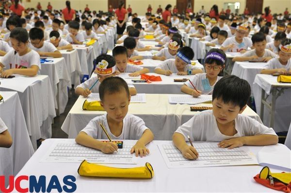 Choáng ngợp trước khả năng của học sinh UCMAS trong cuộc thi HSG quốc gia 2017