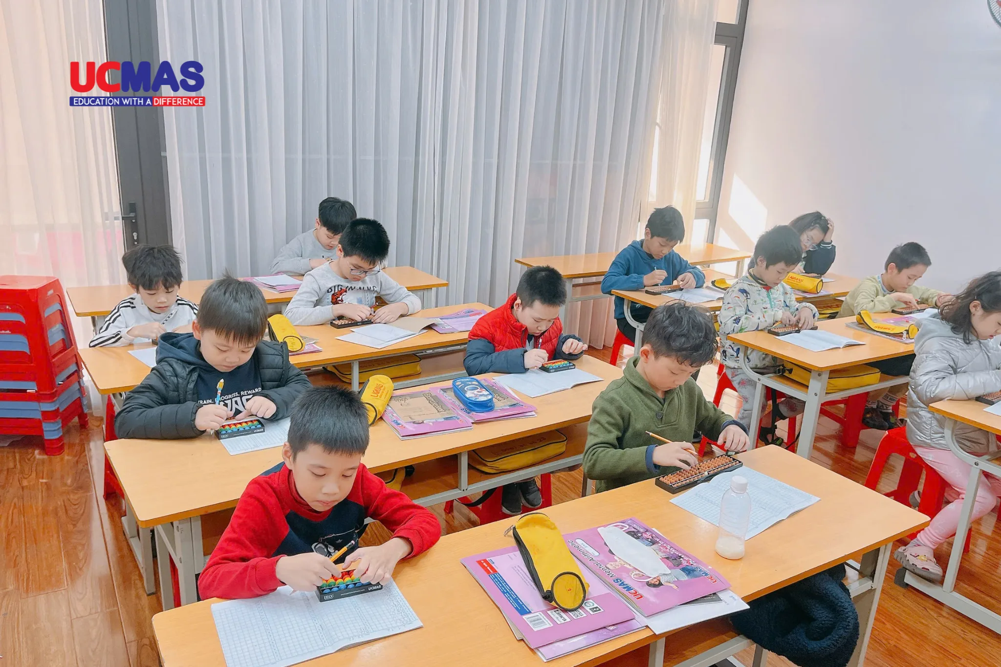 Tập thể dục não bộ cùng UCMAS để ghi nhớ tốt các công thức Toán tiểu học
