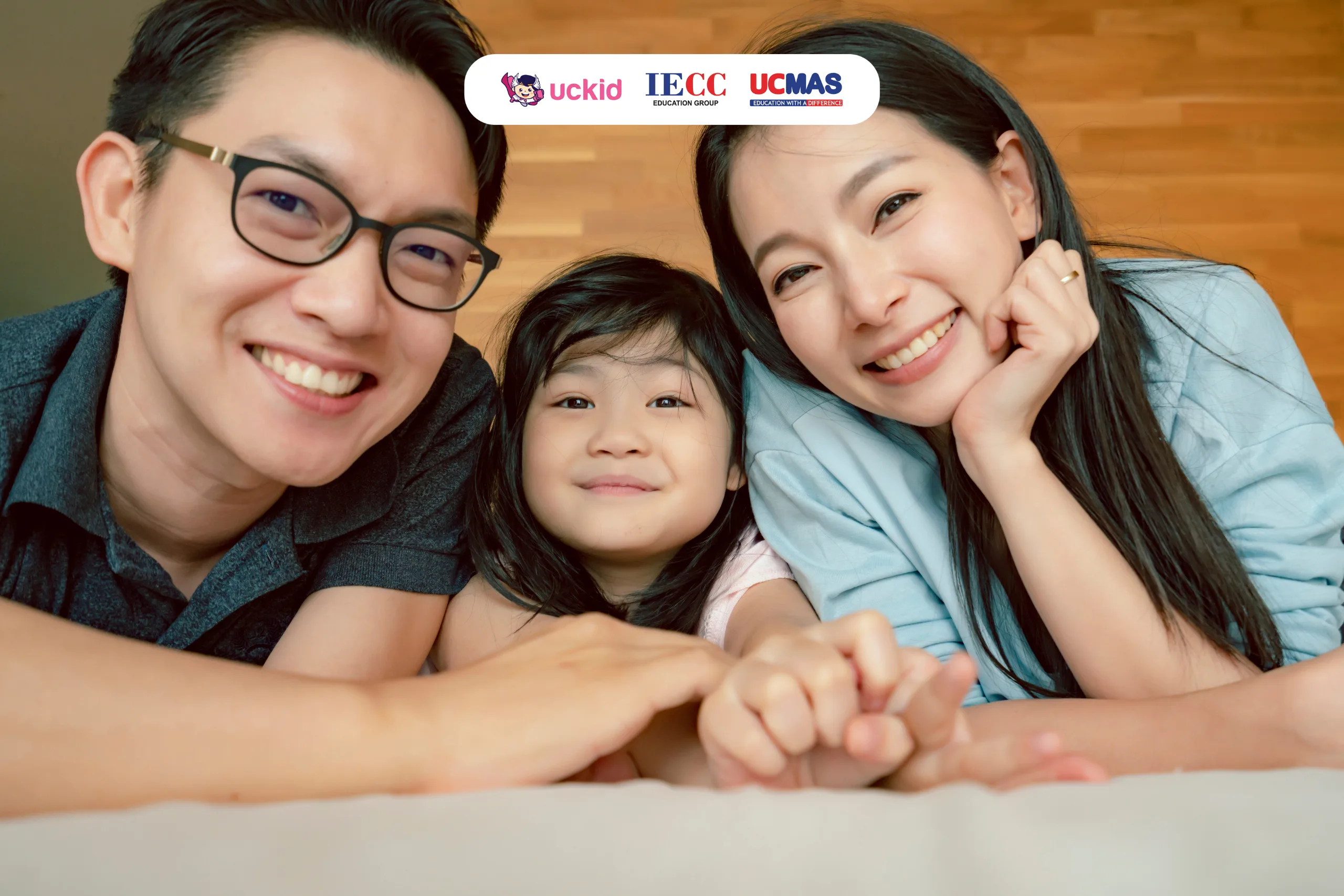 Lối sống và thói quen sinh hoạt của ba mẹ ảnh hưởng rất lớn tới sự phát triển và hình thành nhân cách của con