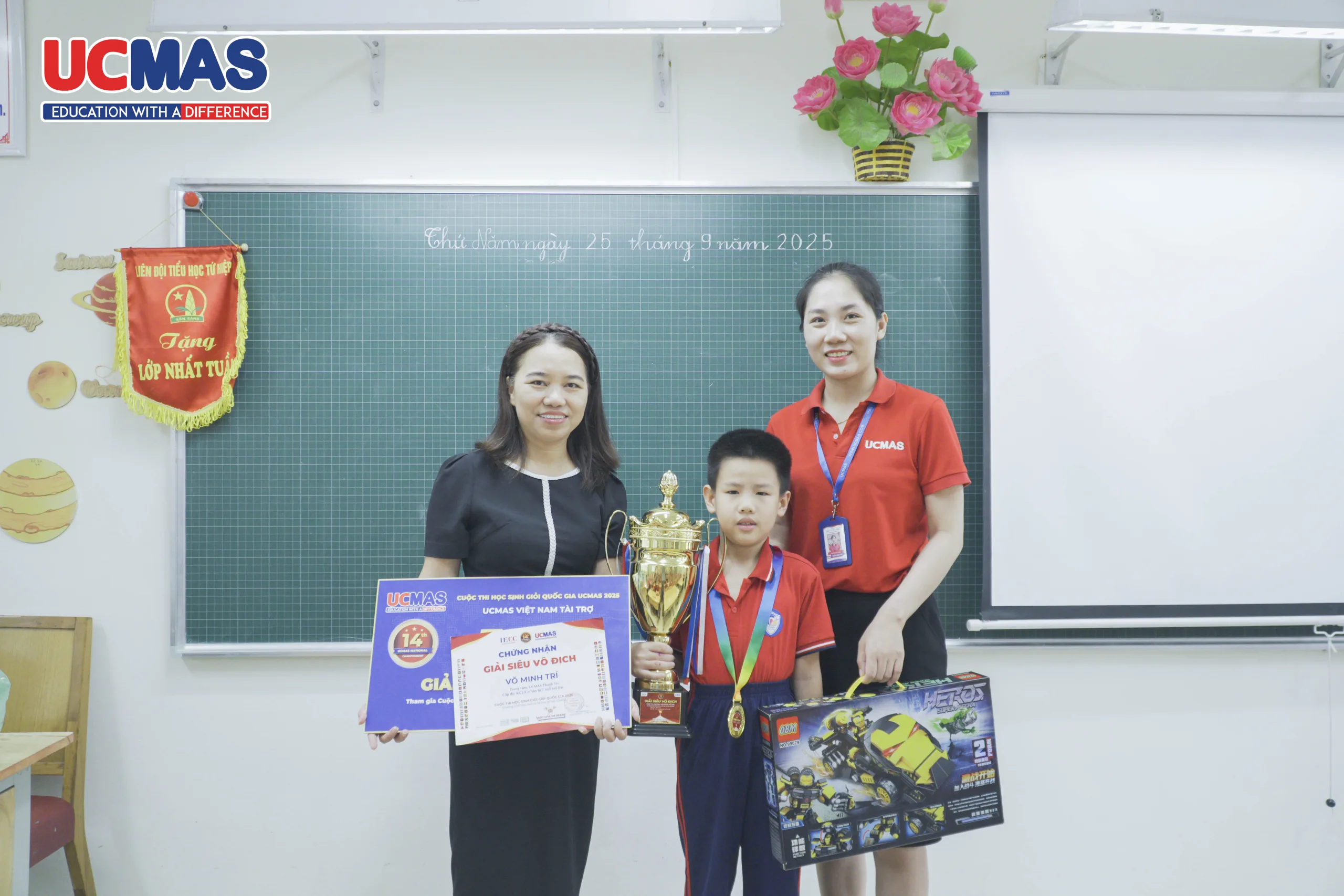 Vinh danh học sinh SIÊU VÔ ĐỊCH Võ Minh Trí